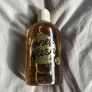 Nourishing gel body wash